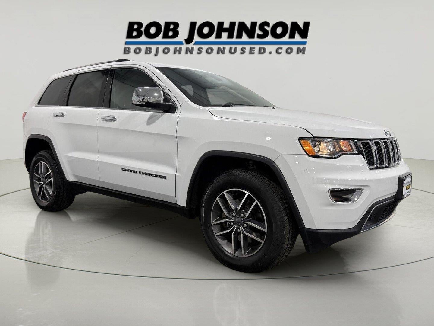 2020 Jeep Grand Cherokee Limited 4x4 in Bright White Clearcoat — front three-quarter view