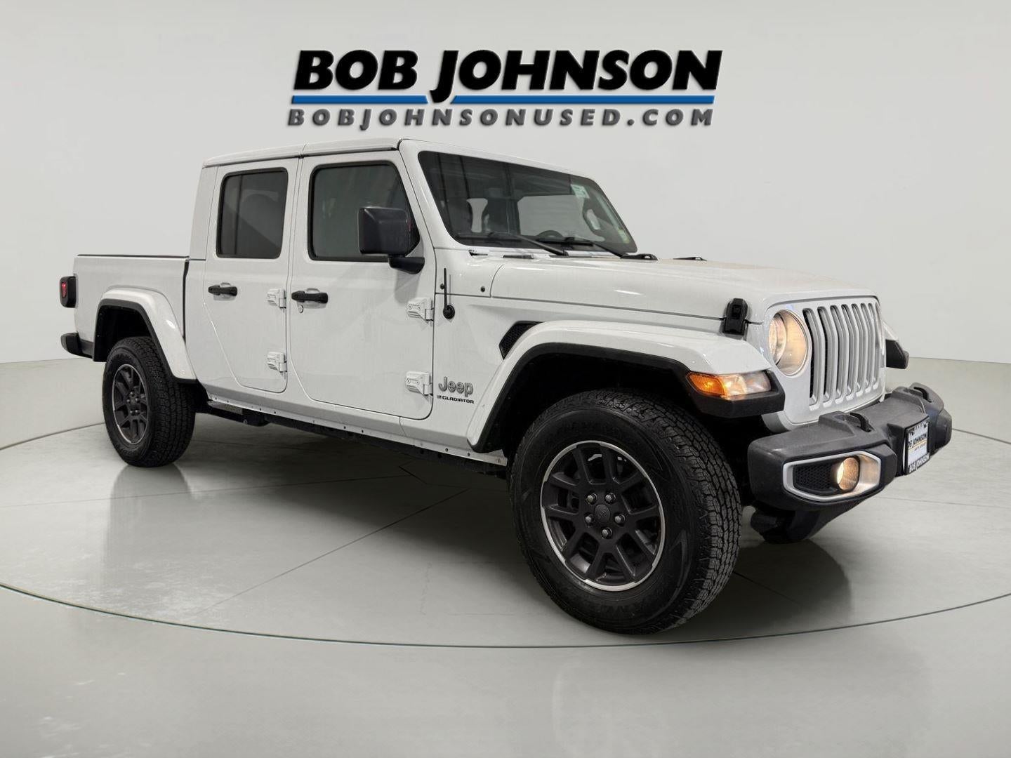 2023 Jeep Gladiator Overland 4x4 in Bright White Clearcoat — front three-quarter view
