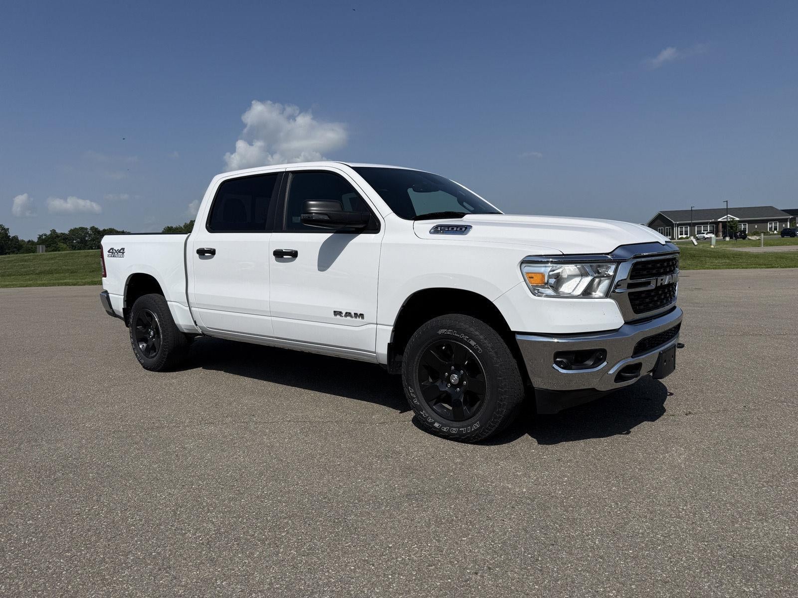 2023 RAM 1500 Big Horn Crew Cab 4x4 5'7' Box in Bright White Clearcoat — front three-quarter view