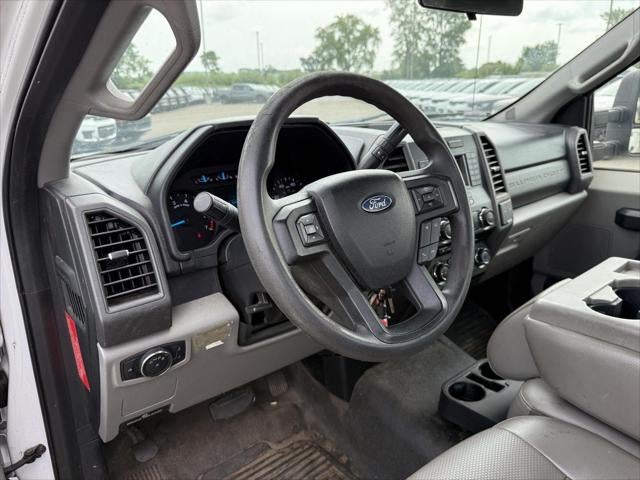 2017 Ford F-250 — interior view