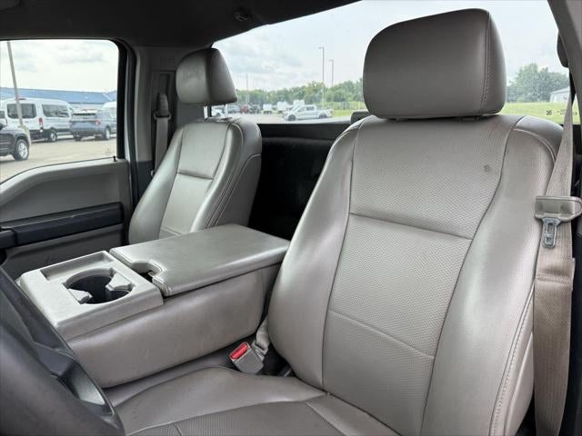 2017 Ford F-250 — detail view