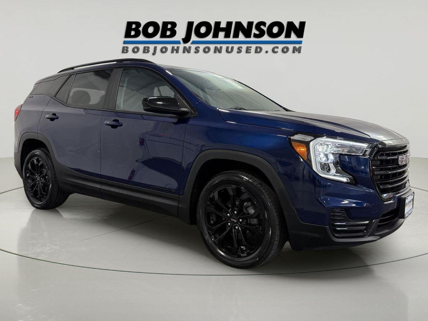 2022 GMC Terrain AWD SLE in Marine Metallic — front three-quarter view
